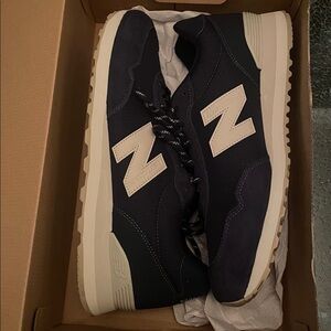 New Balance Men's Dark Blue and White Sneakers